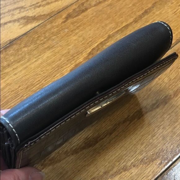 nine West Brown Croc Embossed Faux Leather Wallet - Picture 4 of 8